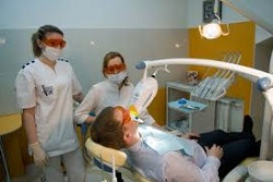 лечение зубов в Отрадном